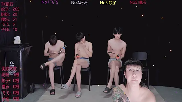 Snapshot of Yourlovingboy--001 chatting on 04/13/26, 08:40 Yourlovingboy--001 online show from 04/13/26, 08:40