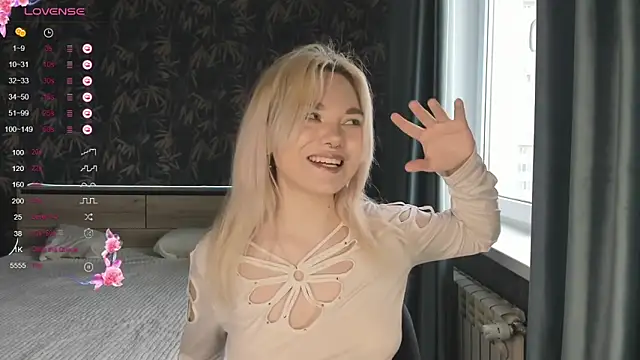 Anna Delon online show from 04/14/26, 07:02