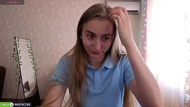 Snapshot of Your_Emily25 chatting on 07/19/26, 08:12 Your Emily25 online show from 07/19/26, 08:12