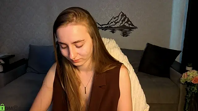 Snapshot of Your_Emily25 chatting on 06/21/26, 08:09 Your Emily25 online show from 06/21/26, 08:09