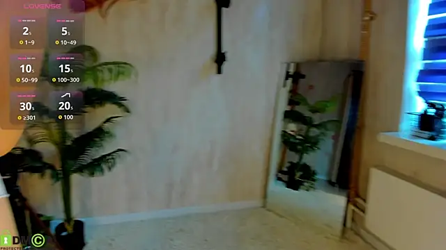 Snapshot of alis_tauber chatting on 07/15/26, 01:12 alis tauber online show from 07/15/26, 01:12
