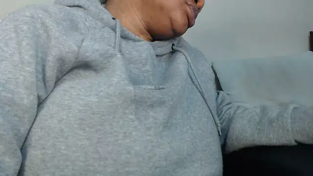 BustyNina41 online show from 07/15/26, 08:49