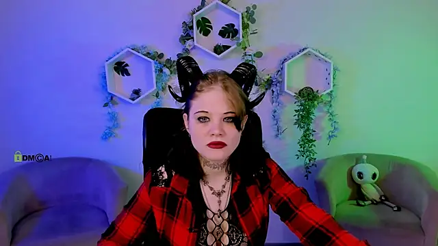 nikki kiss  online show from 06/26/26, 08:31