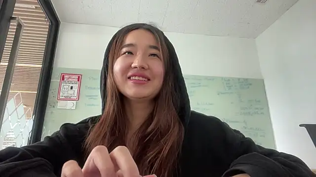 MalloryAlpis online show from 04/16/26, 08:59