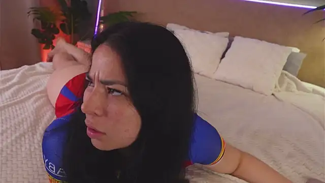 erika moan online show from 07/08/26, 06:03