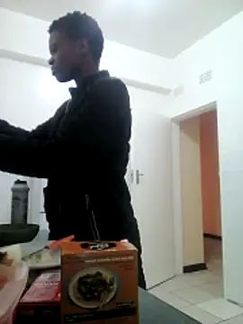 Sammmynoe online show from 05/17/26, 06:19