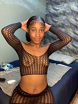 Snapshot of Petite_BUNNYWORXXX chatting on 04/15/26, 04:00 Petite BUNNYWORXXX online show from 04/15/26, 04:00