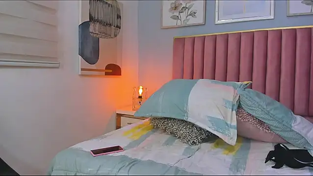 butterflydoll  online show from 05/14/26, 06:38