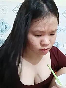 Snapshot of Seraphinahh chatting on 05/21/26, 03:42 Seraphinahh online show from 05/21/26, 03:42