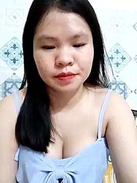 Snapshot of Seraphinahh chatting on 05/10/26, 03:36 Seraphinahh online show from 05/10/26, 03:36