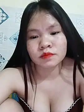 Snapshot of Seraphinahh chatting on 05/17/26, 01:55 Seraphinahh online show from 05/17/26, 01:55