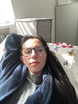 olivia vi online show from 04/22/26, 12:45