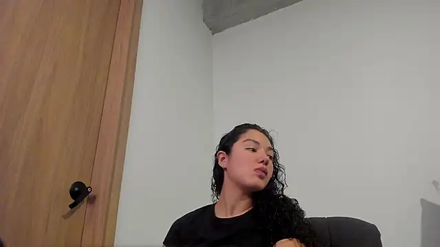 MiaRouseex online show from 05/16/26, 09:14