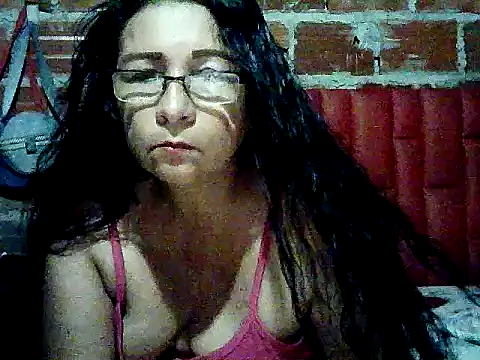 Snapshot of lola_teem chatting on 04/14/26, 05:34 lola teem online show from 04/14/26, 05:34