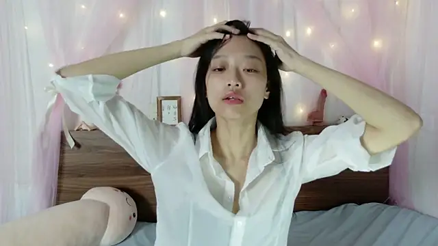 shy pink doll online show from 07/24/26, 03:41
