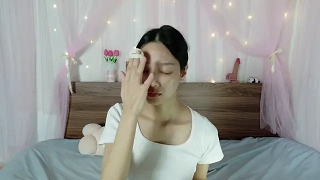 shy pink doll online show from 07/22/26, 03:47