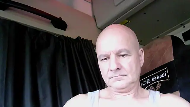 mannohmann5 online show from 04/14/26, 06:02