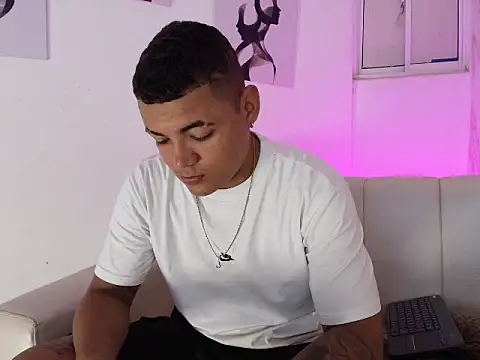 Dante  jons online show from 05/14/26, 03:25