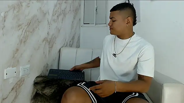 Dante  jons online show from 05/25/26, 03:50