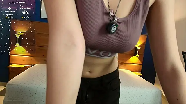 lily reeds online show from 06/04/26, 07:40