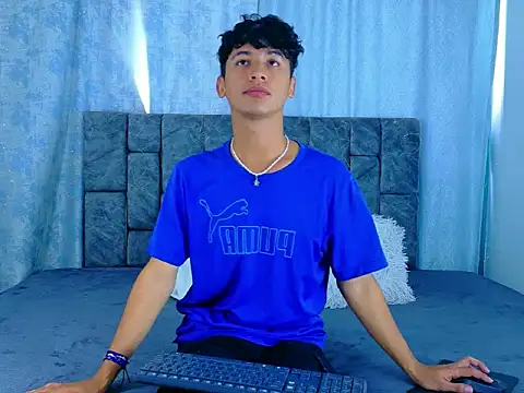 IhanKing online show from 05/17/26, 06:19