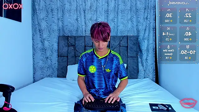 Snapshot of IhanKing chatting on 07/07/26, 08:12 IhanKing online show from 07/07/26, 08:12