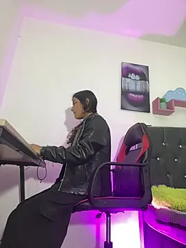 AMY 0317 online show from 05/18/26, 06:34