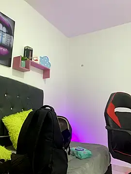 AMY 0317 online show from 04/15/26, 07:58