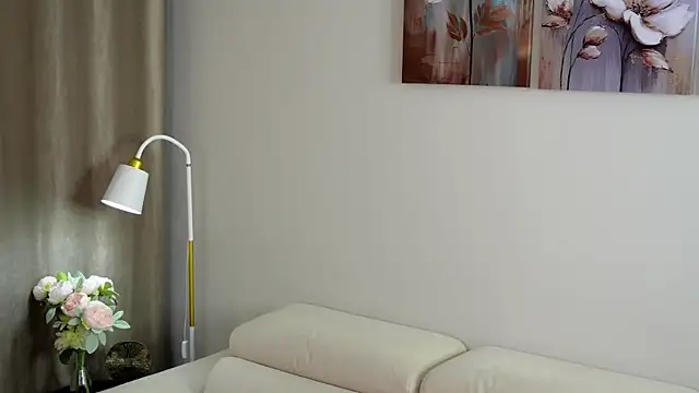 RenateVashaw online show from 04/20/26, 07:44