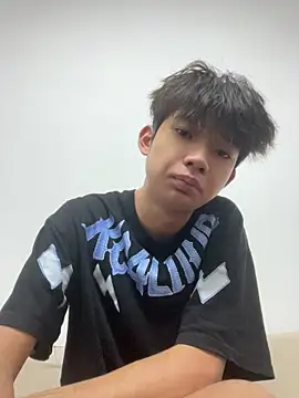 Snapshot of -OvO- chatting on 06/26/26, 10:43 -OvO- online show from 06/26/26, 10:43