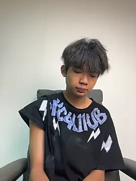 Snapshot of -OvO- chatting on 06/30/26, 10:04 -OvO- online show from 06/30/26, 10:04
