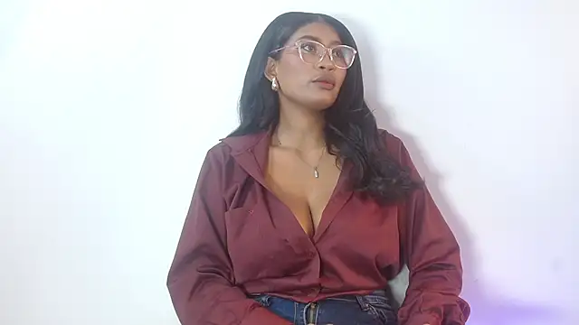 ALISSA SMITH  online show from 04/28/26, 01:26