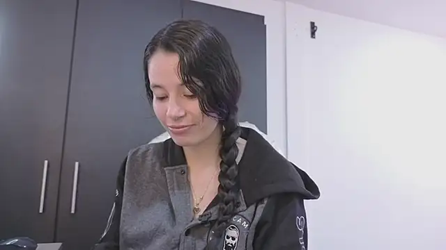 Samantha bloww1 online show from 05/21/26, 03:26