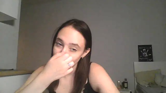 Snapshot of DarkMirel chatting on 07/04/26, 07:29 DarkMirel online show from 07/04/26, 07:29