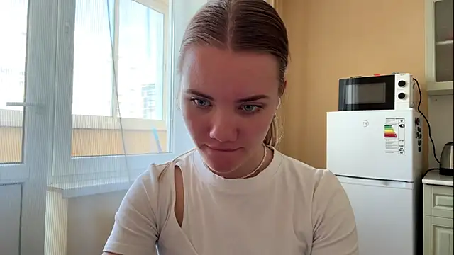 doana bebriti online show from 05/20/26, 12:13