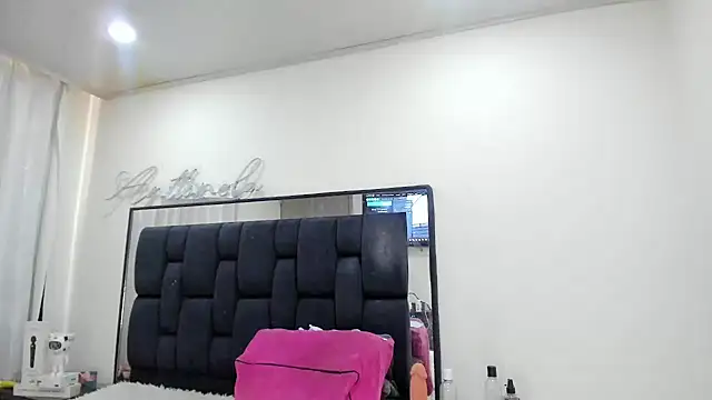 Snapshot of Eva_Mulleer chatting on 06/03/26, 02:29 Eva Mulleer online show from 06/03/26, 02:29