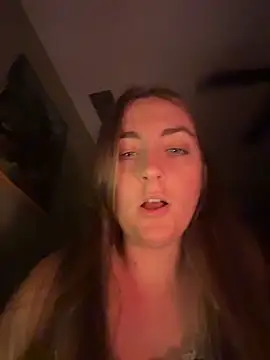 prettykitttty online show from 04/21/26, 02:47