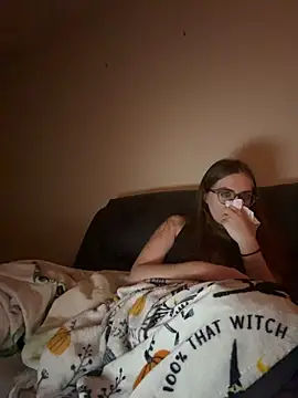 prettykitttty online show from 04/22/26, 05:58