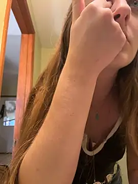 prettykitttty online show from 04/16/26, 09:37