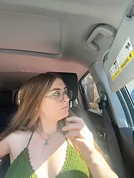 prettykitttty online show from 04/18/26, 02:30