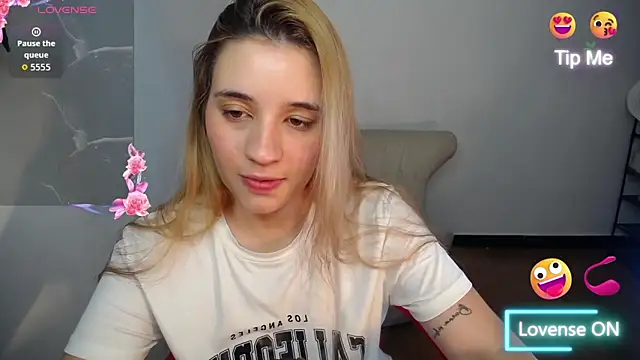 Snapshot of Ambar_lynn01 chatting on 06/21/26, 08:14 Ambar lynn01 online show from 06/21/26, 08:14