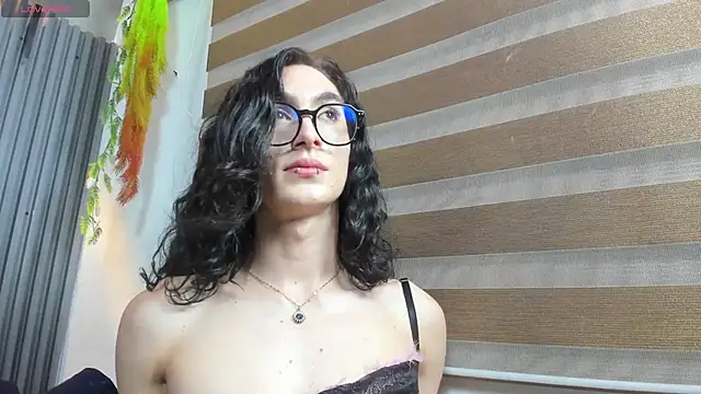 Snapshot of Shammy_rosse chatting on 06/10/26, 10:00 Shammy rosse online show from 06/10/26, 10:00