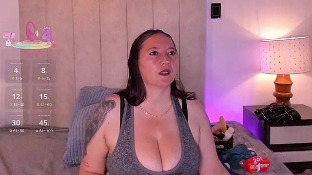 Anyelina milf online show from 05/20/26, 04:37