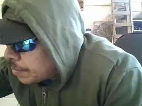 Snapshot of Oskr2024XXX chatting on 02/06/25, 03:41 Oskr2024XXX online show from 02/06/25, 03:41