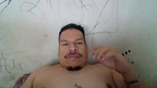 Snapshot of Oskr2024XXX chatting on 10/26/25, 07:14 Oskr2024XXX online show from 10/26/25, 07:14