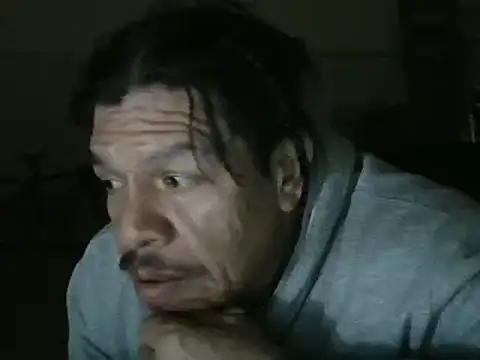 Snapshot of Oskr2024XXX chatting on 03/11/25, 06:08 Oskr2024XXX online show from 03/11/25, 06:08