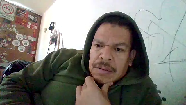 Snapshot of Oskr2024XXX chatting on 10/22/25, 07:24 Oskr2024XXX online show from 10/22/25, 07:24