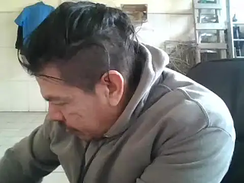 Snapshot of Oskr2024XXX chatting on 01/27/25, 05:26 Oskr2024XXX online show from 01/27/25, 05:26