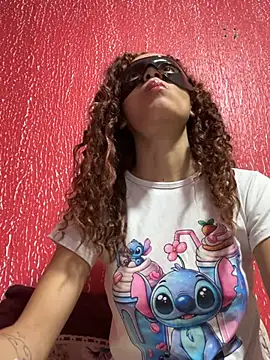 gabrielasausa30 online show from 05/06/26, 01:09