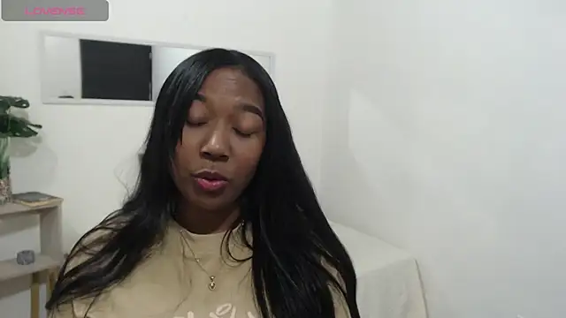 Chell Ivy online show from 04/15/26, 03:38